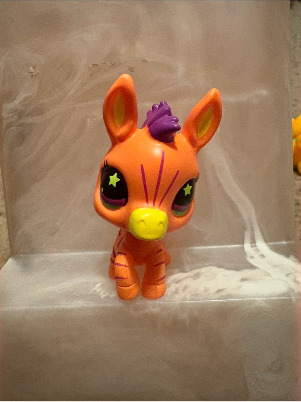 NWOT Littlest Pet Shop Black Light Pet #283